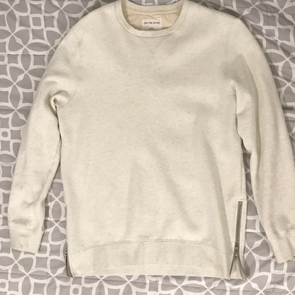 On The Byas cream zipper sweater